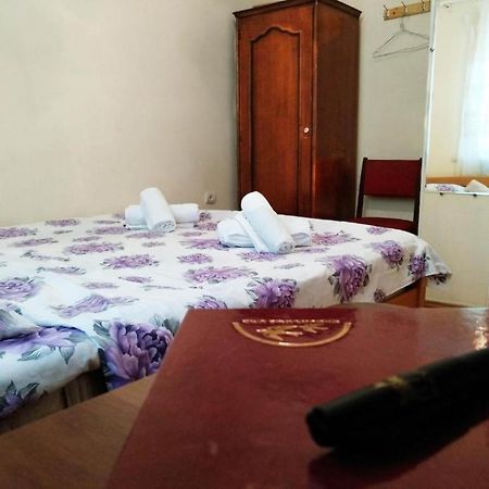 Hostel Sakharov & Tours Erivan Exterior foto