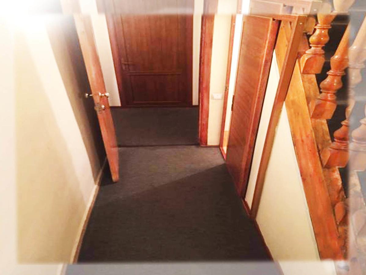 Hostel Sakharov & Tours Erivan Exterior foto